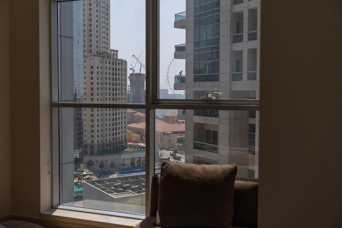 Bright 1-Bedroom With View Dubai Marina المظهر الخارجي الصورة