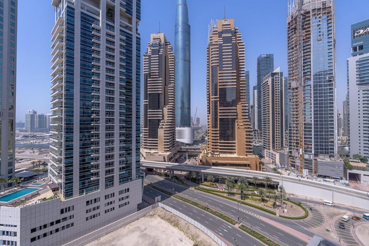 Bright 1-Bedroom With View Dubai Marina المظهر الخارجي الصورة